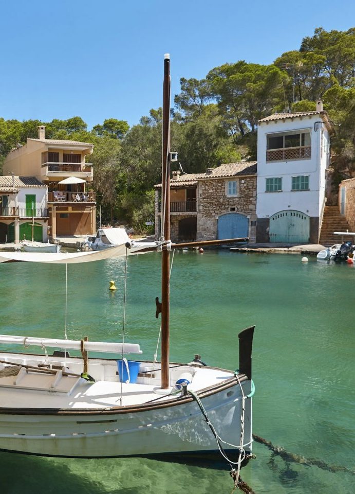 Coast with turquoise waters in the southeast of Mallorca