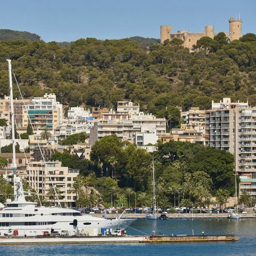 Stadtviertel El Terreno und Hafen von Palma Mallorca